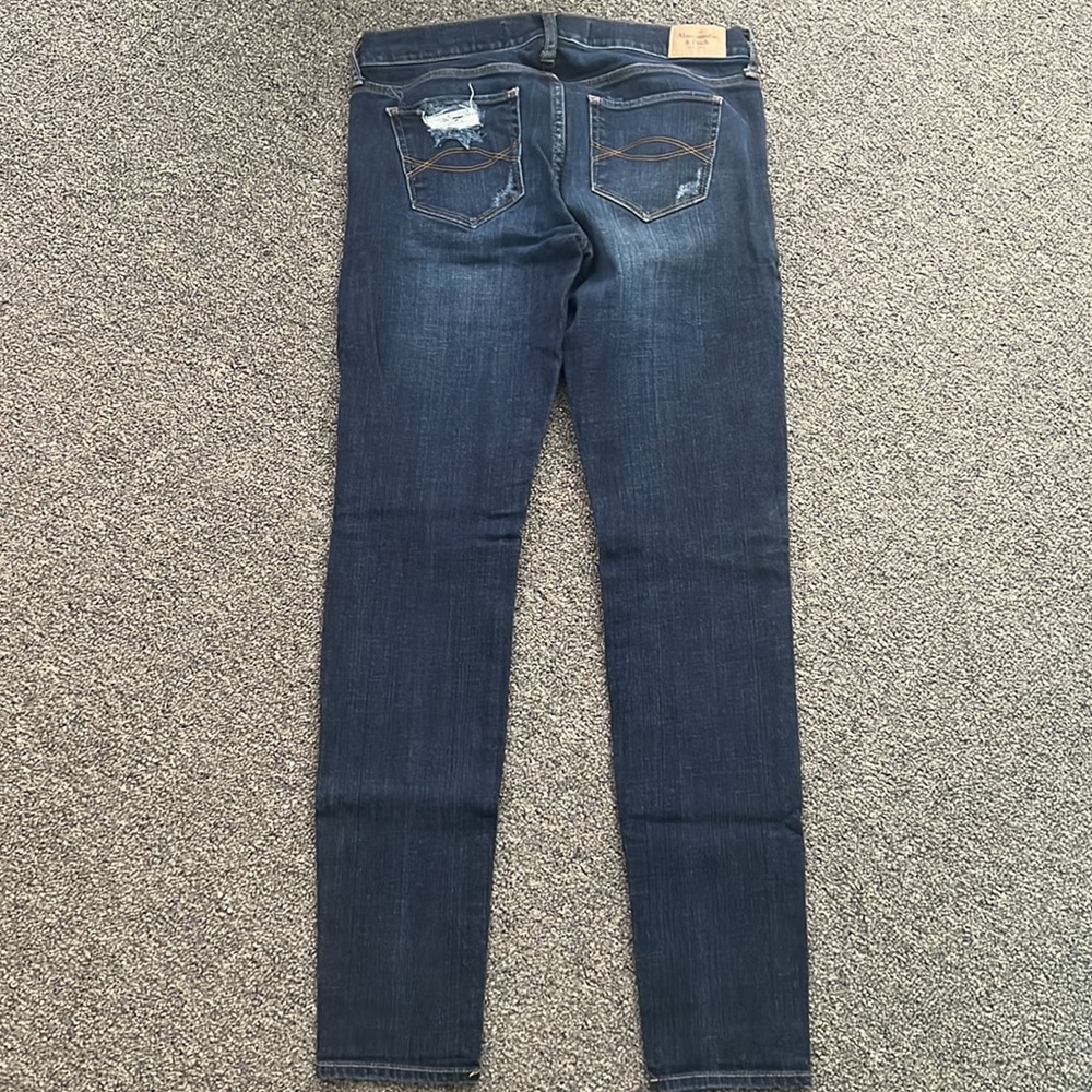 Jeans - Picture 2 of 4